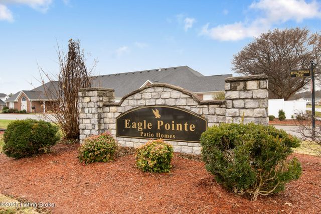 505 Eagle Pointe Dr, Louisville, KY 40214