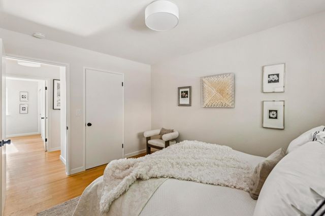 1100 1100 Glencourt Dr, Oakland, CA 94611