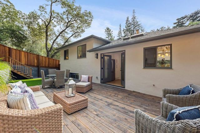 1100 1100 Glencourt Dr, Oakland, CA 94611