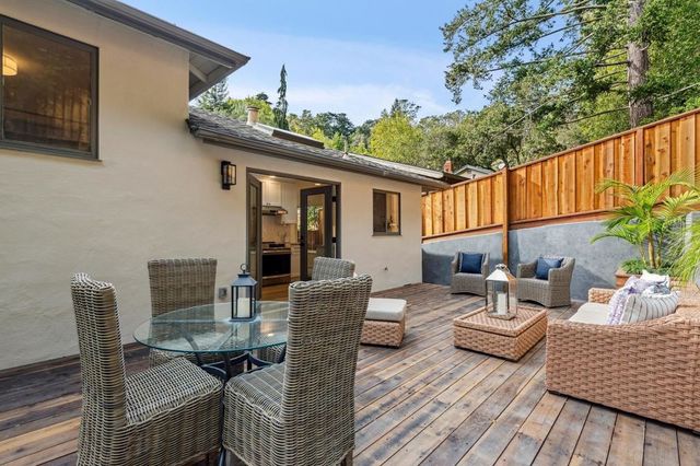 1100 1100 Glencourt Dr, Oakland, CA 94611