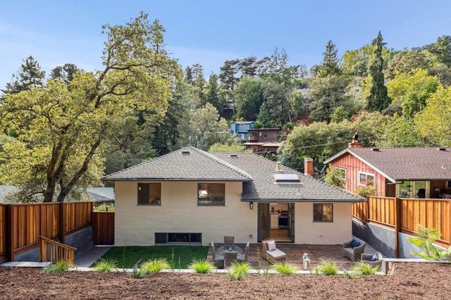 1100 1100 Glencourt Dr, Oakland, CA 94611