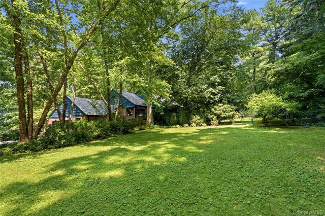 790 Bryant Avenue, Roslyn Harbor, NY 11576