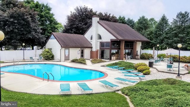 1075-11 LANCASTER BLVD, Mechanicsburg, PA 17055