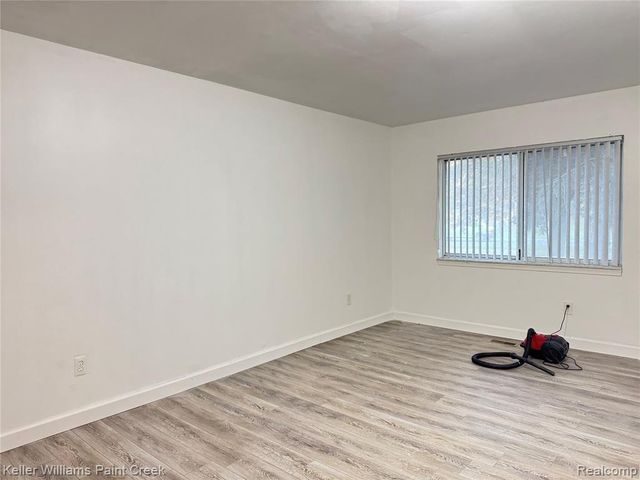 52520 North Avenue, Macomb, MI 48042