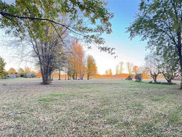 52520 North Avenue, Macomb, MI 48042