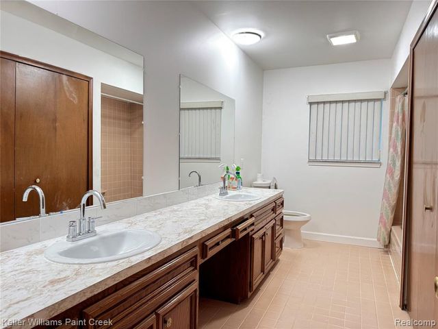 52520 North Avenue, Macomb, MI 48042