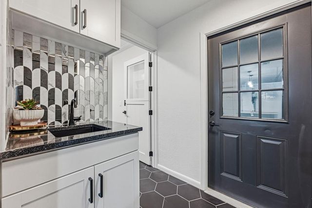 11803 Jess DR, Austin, TX 78737