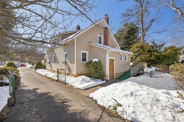 3259 Union Boulevard, East Islip, NY 11730