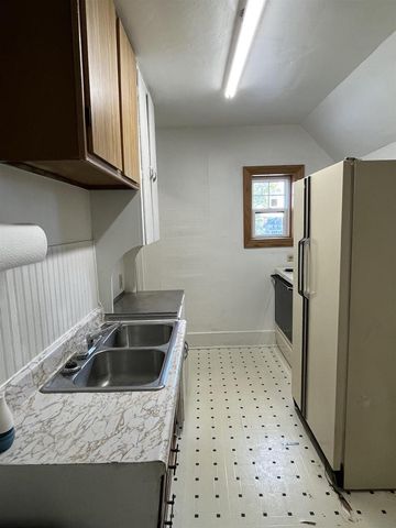 318 S MILL STREET, Hortonville, WI 54944