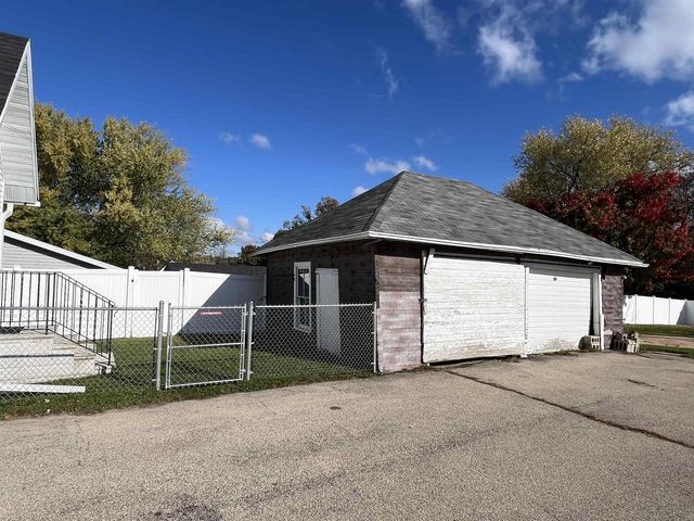 318 S MILL STREET, Hortonville, WI 54944