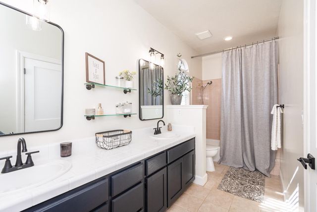 5608 Grand View Ct, Rocklin, CA 95765