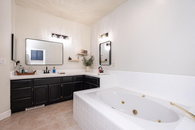 5608 Grand View Ct, Rocklin, CA 95765