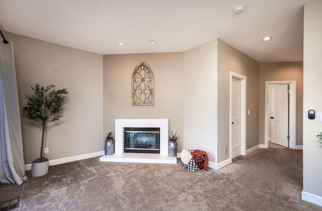 5608 Grand View Ct, Rocklin, CA 95765