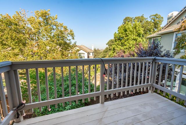 5608 Grand View Ct, Rocklin, CA 95765