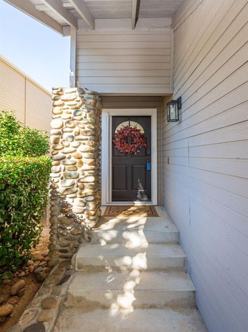 5608 Grand View Ct, Rocklin, CA 95765