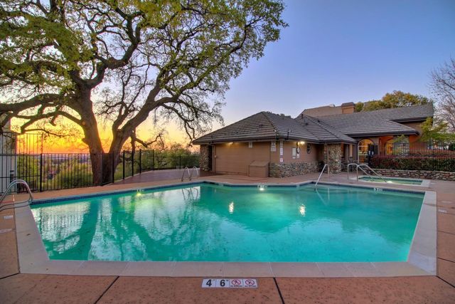5608 Grand View Ct, Rocklin, CA 95765