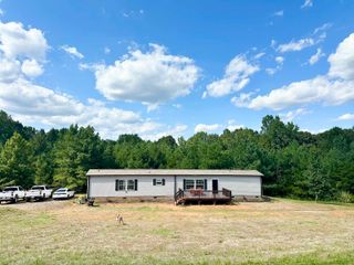 365 Guernsey Lane, Spartanburg, SC 29306