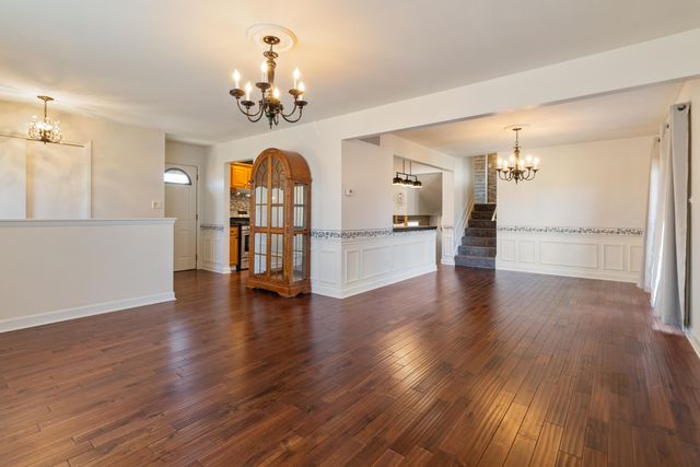 6703 New Jersey Avenue, Hammond, IN 46323