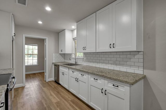25483 Brushy Creek Drive, Hockley, TX 77447