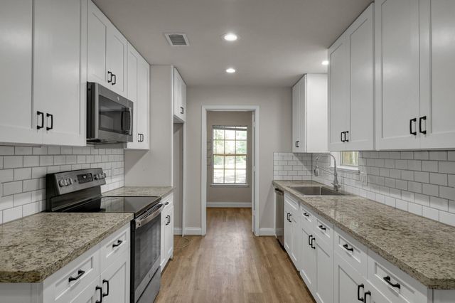 25483 Brushy Creek Drive, Hockley, TX 77447