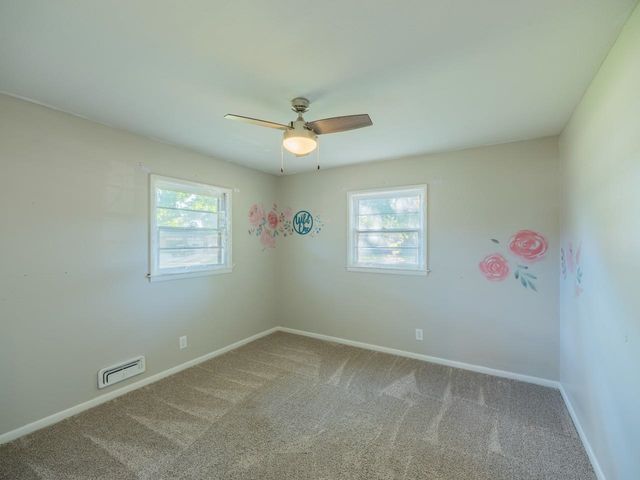 2000 Ruskin Rd, Salina, KS 67401