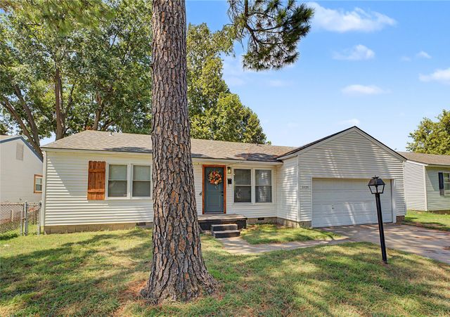 5450 S Boston Avenue, Tulsa, OK 74105
