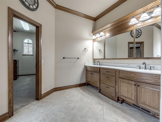 2700 SW 136th Street, Oklahoma City, OK 73170