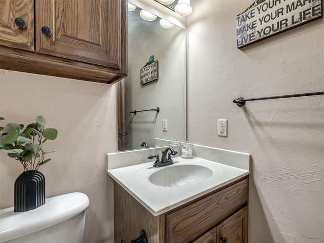 2700 SW 136th Street, Oklahoma City, OK 73170