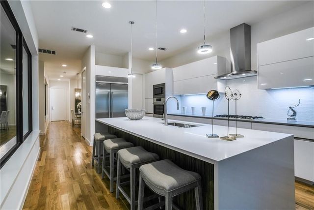 5425 Melrose Avenue, Dallas, TX 75206