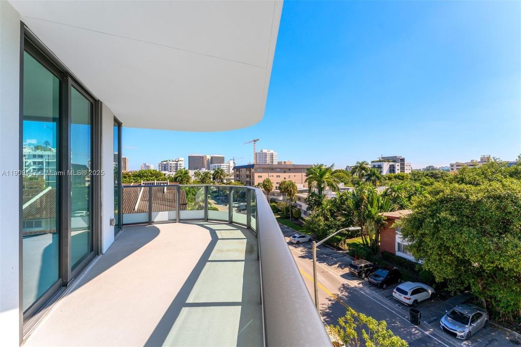 9901 W Bay Harbor Dr 506, Bay Harbor Islands, FL 33154