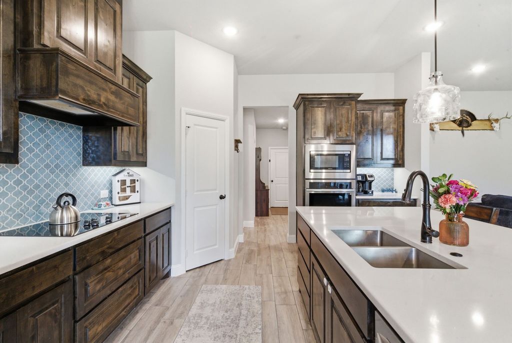 404 Oak Meadow Lane, Weatherford, TX 76085 — photo 5