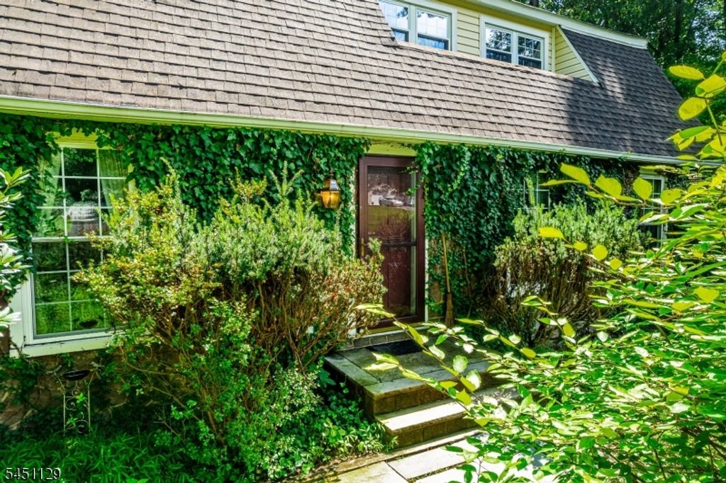 5 Pepper Ln, Roxbury Twp., NJ 07876 — exterior