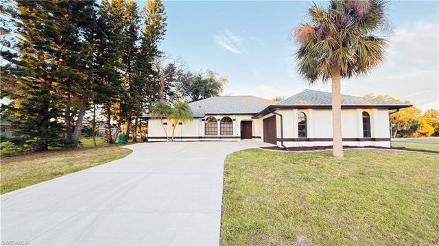4423 Albacore CIR, Port Charlotte, FL 33948