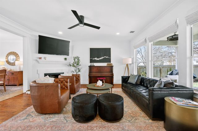 9604 Prescott DR, Austin, TX 78749