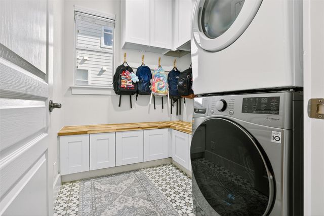 9604 Prescott DR, Austin, TX 78749