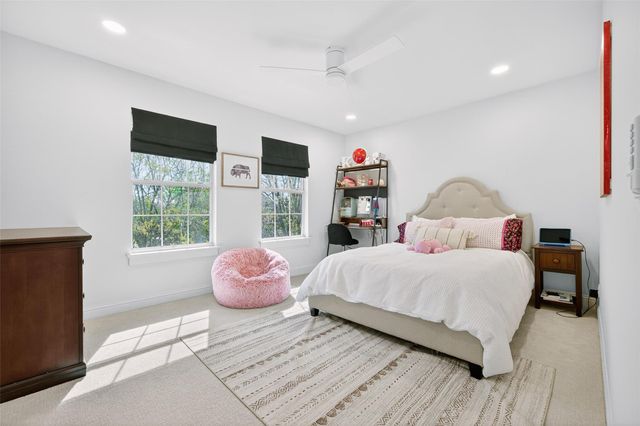 9604 Prescott DR, Austin, TX 78749