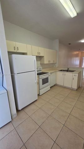 148 SW 15th Rd 148, Homestead, FL 33030