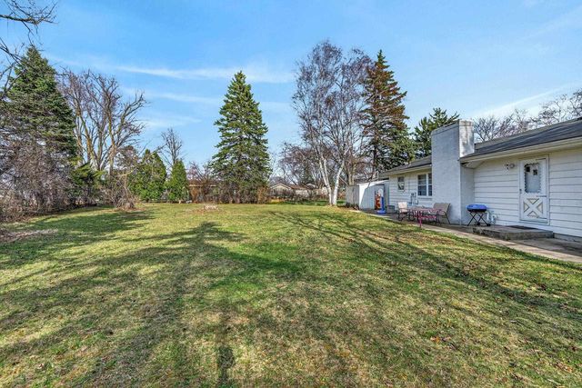 1422 Diamond Court, Sun Prairie, WI 53590