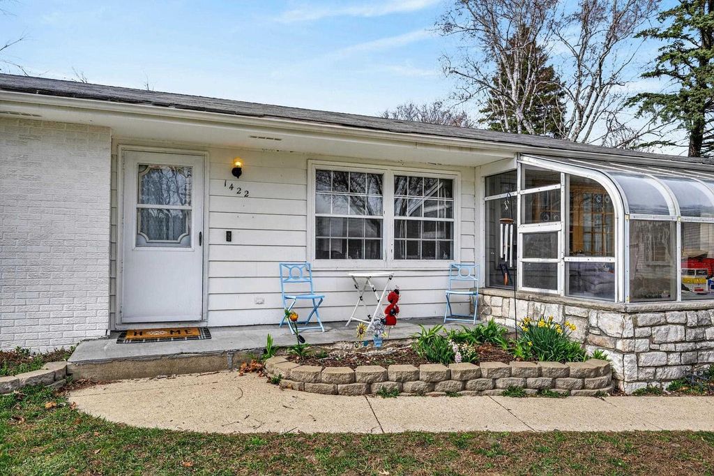 1422 Diamond Court, Sun Prairie, WI 53590