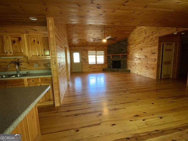 29 Agora Lane 410, Ellijay, GA 30540