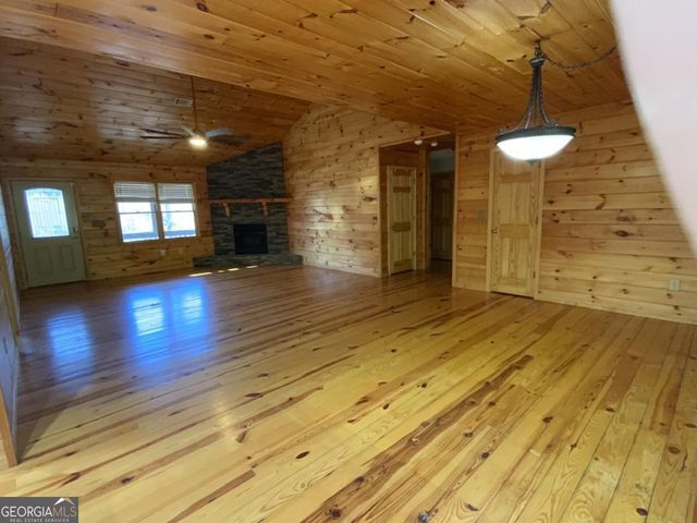 29 Agora Lane 410, Ellijay, GA 30540