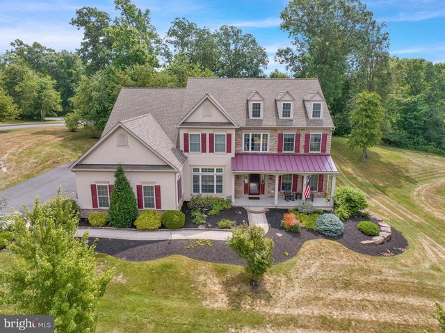 76 CAERNARVON DR, Elverson, PA 19520