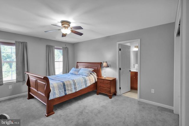 76 CAERNARVON DR, Elverson, PA 19520