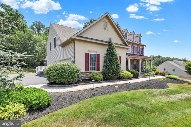 76 CAERNARVON DR, Elverson, PA 19520