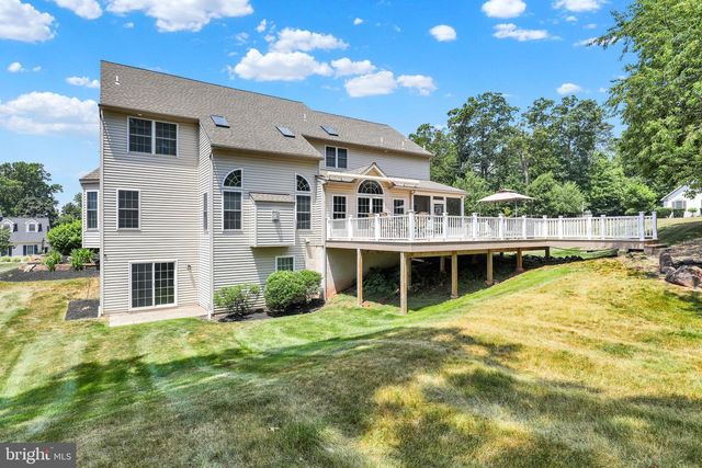 76 CAERNARVON DR, Elverson, PA 19520