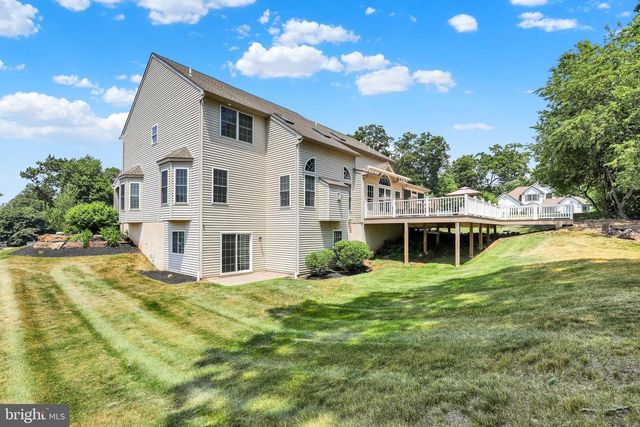 76 CAERNARVON DR, Elverson, PA 19520