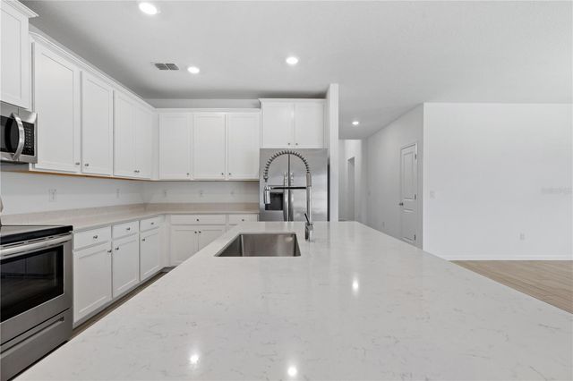 5637 SW 93RD STREET, Ocala, FL 34476