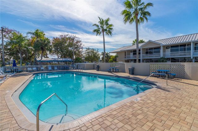 3255 MANGROVE POINT DRIVE, Ruskin, FL 33570