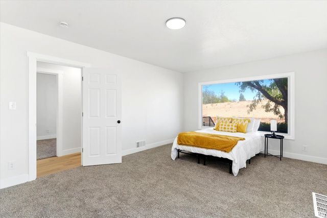 671 W 1800 N, Clinton, UT 84015
