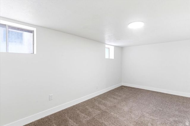 671 W 1800 N, Clinton, UT 84015